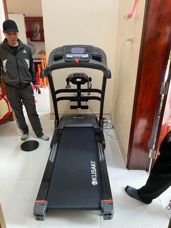 Mua máy chạy bộ cho phòng tập Gym